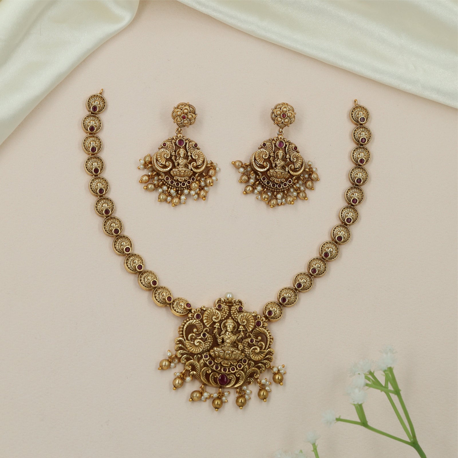 Mayura Scroll Antique Necklace with Circular Medallion Borders