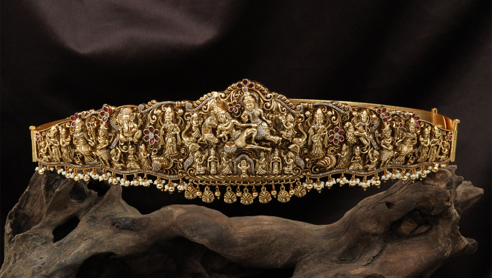 Royal Shiva Parvathi Antique Dabu with Temple Figure Carvings and Fringe Border