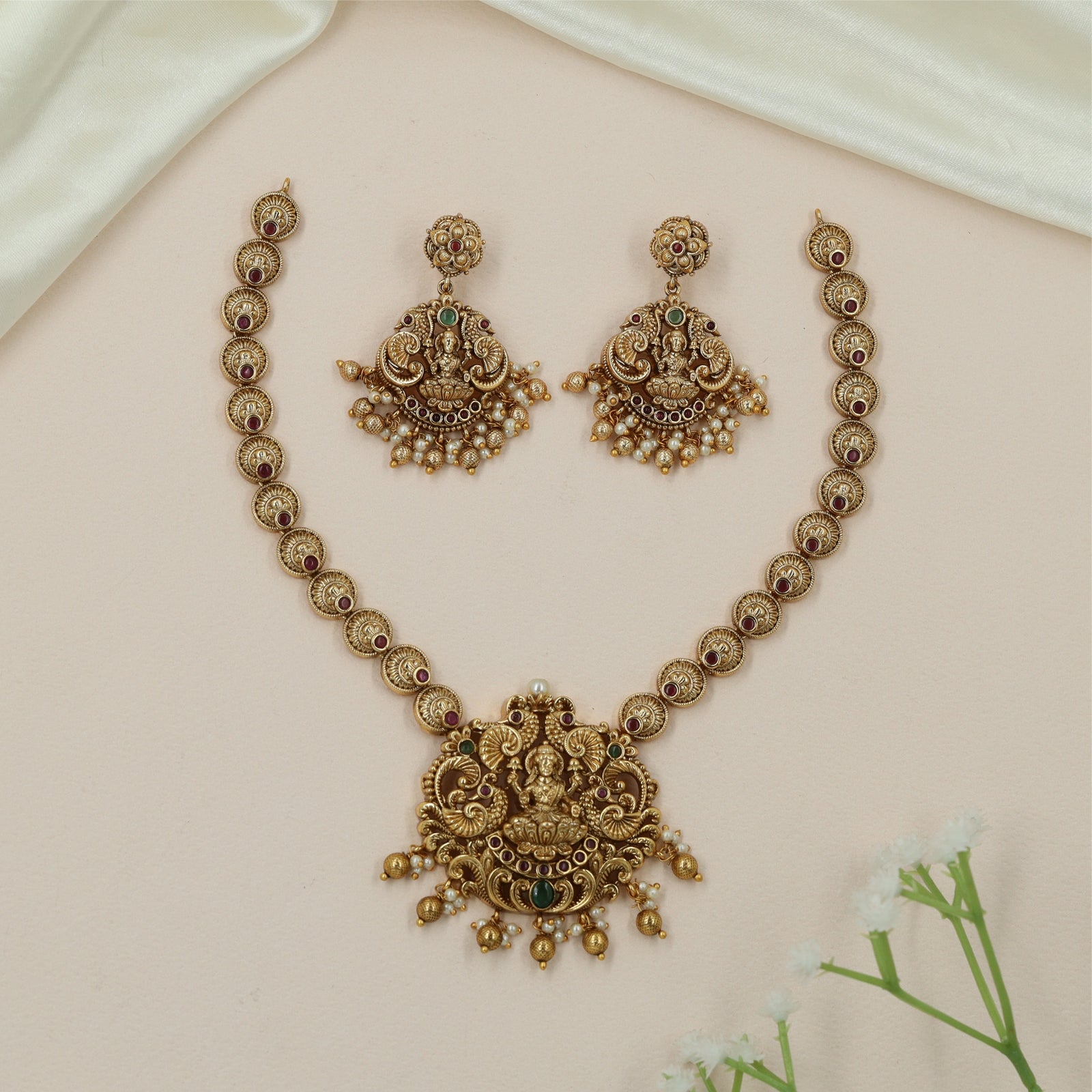 Mayura Scroll Antique Necklace with Circular Medallion Borders