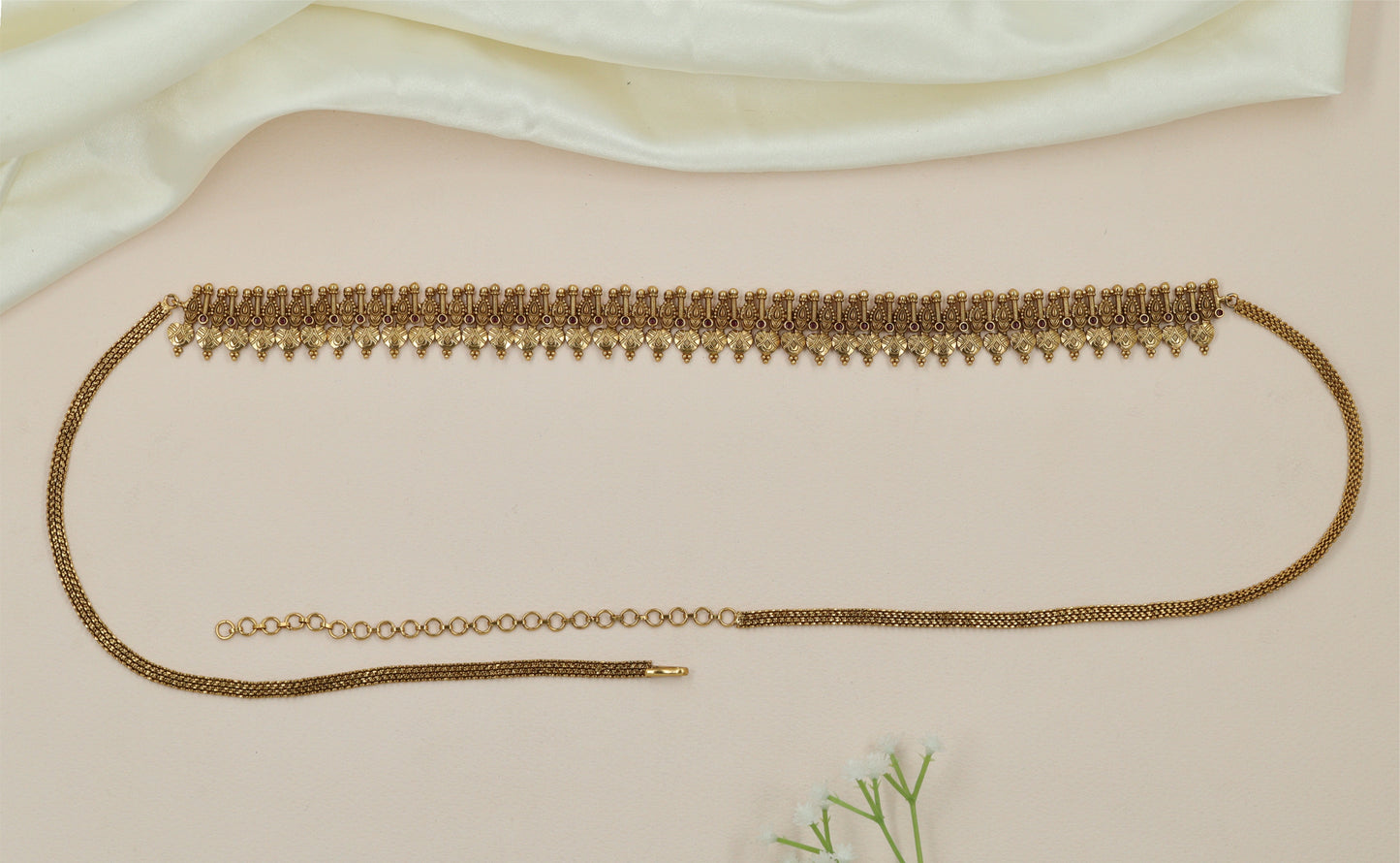 Mesh Curve Antique Waist Belt with Continuous Fringe Alignment