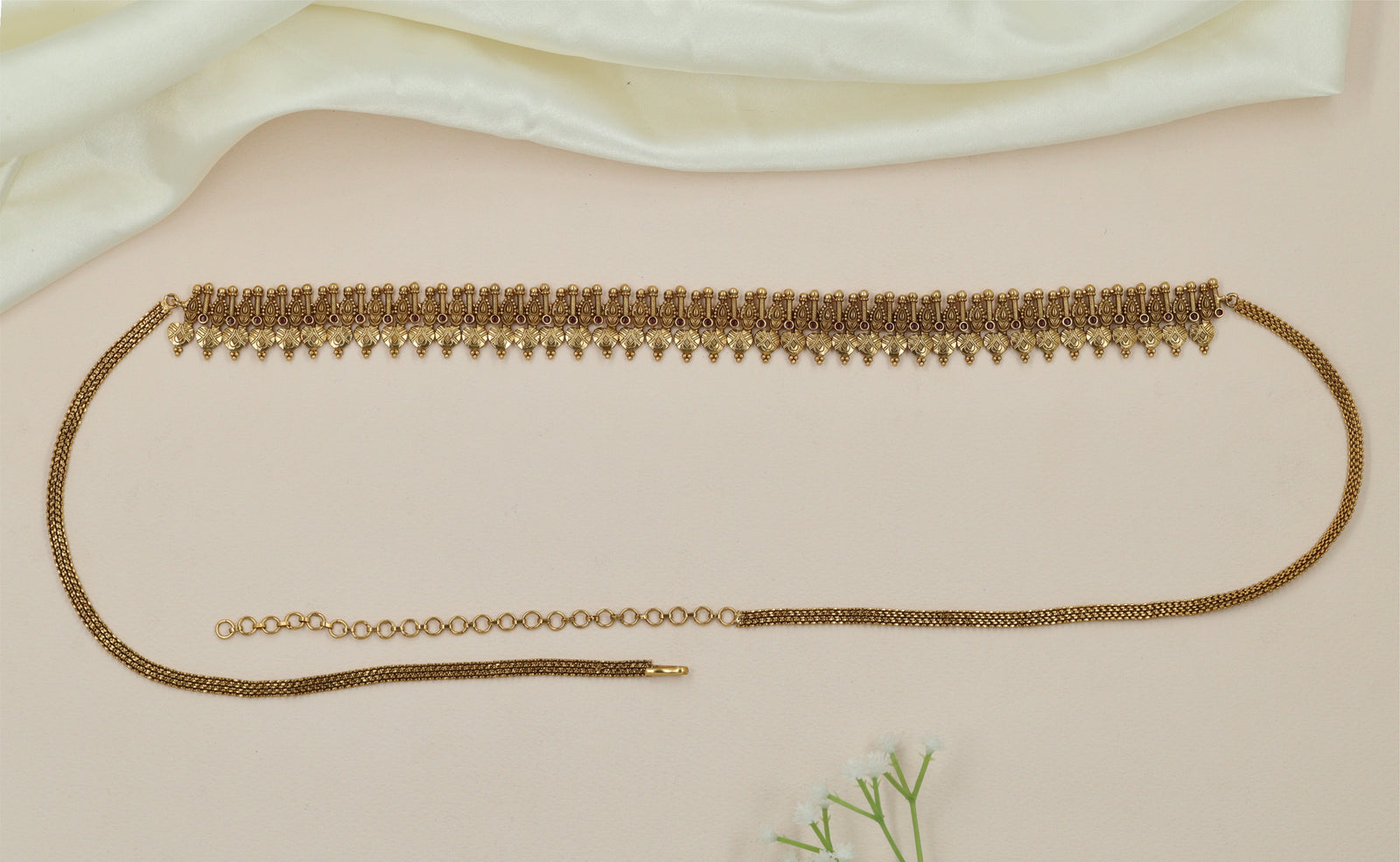 Mesh Curve Antique Waist Belt with Continuous Fringe Alignment