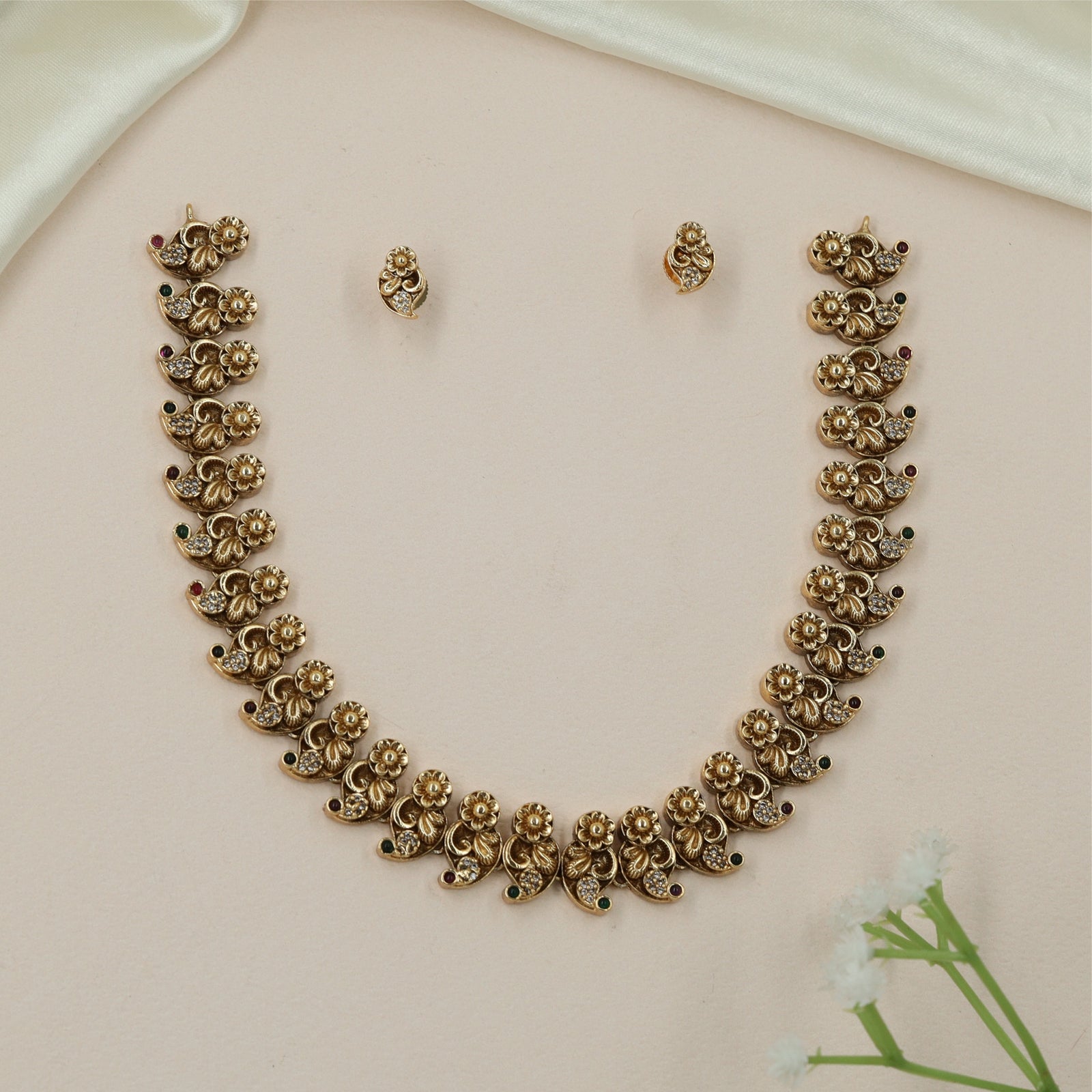 Mayura Bloom Antique Necklace with Curved Paisley Borders