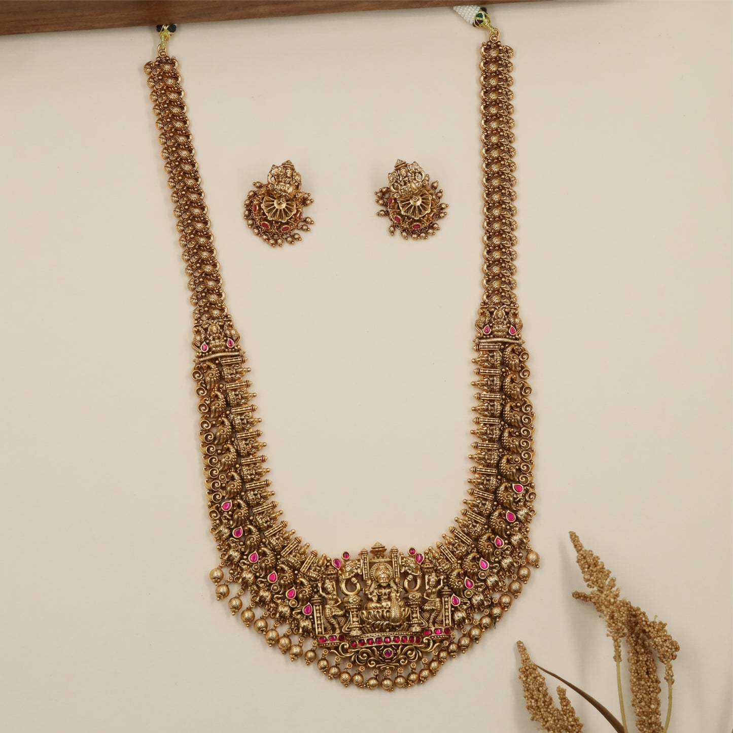 Bloom Peacock Antique Long Haara with Hanging Dome Fringe Border