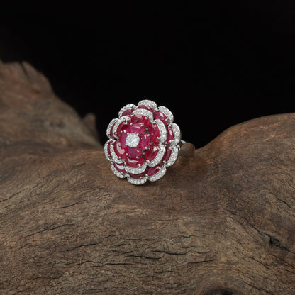 Garden Bloom Finger Ring with Raised Circular Layout