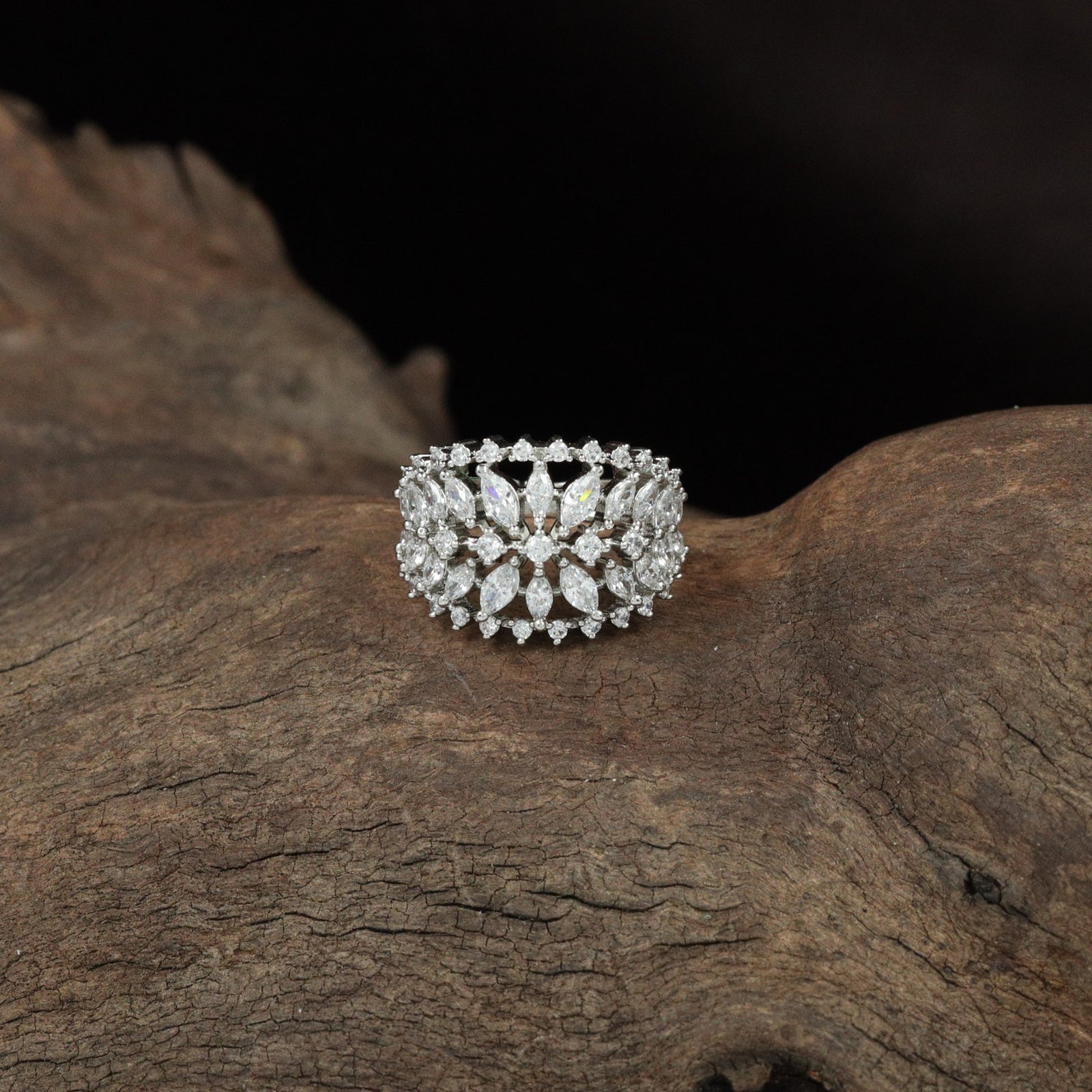 Designer Floral Cluster Finger Ring with Broad Surface Coverage