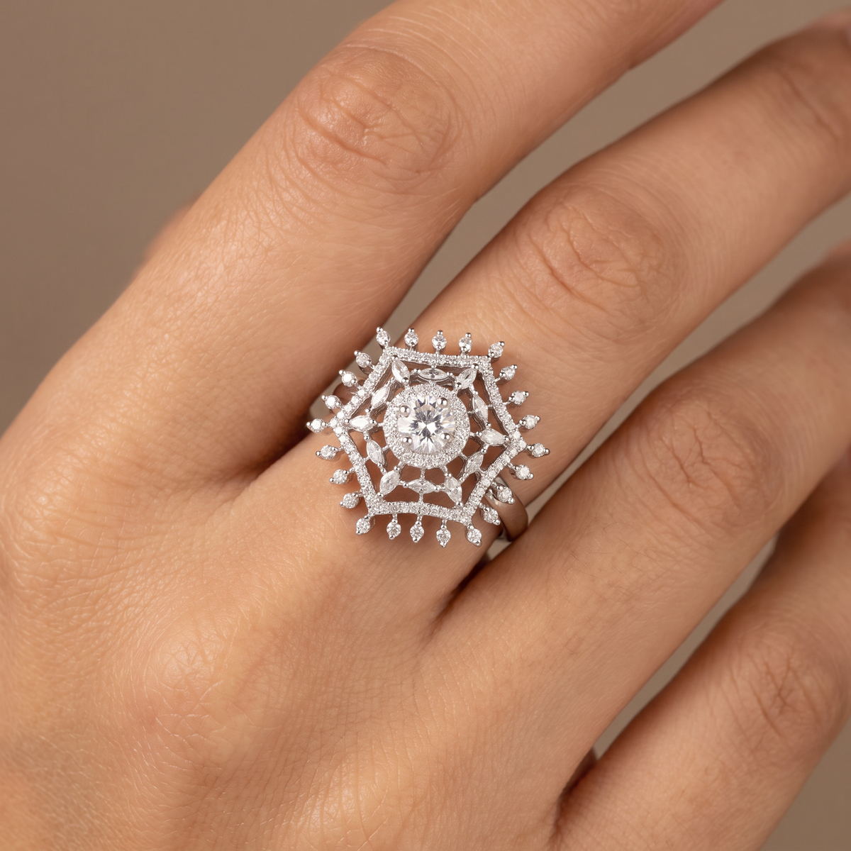 Dazzle Web Finger Ring with Structured Border Formation