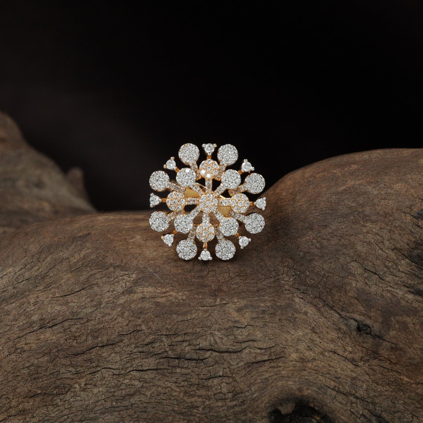 Facet contour frame finger ring formation highlighting ornamental geometry