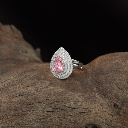 Empire Pear Finger Ring with Structured Crown Design