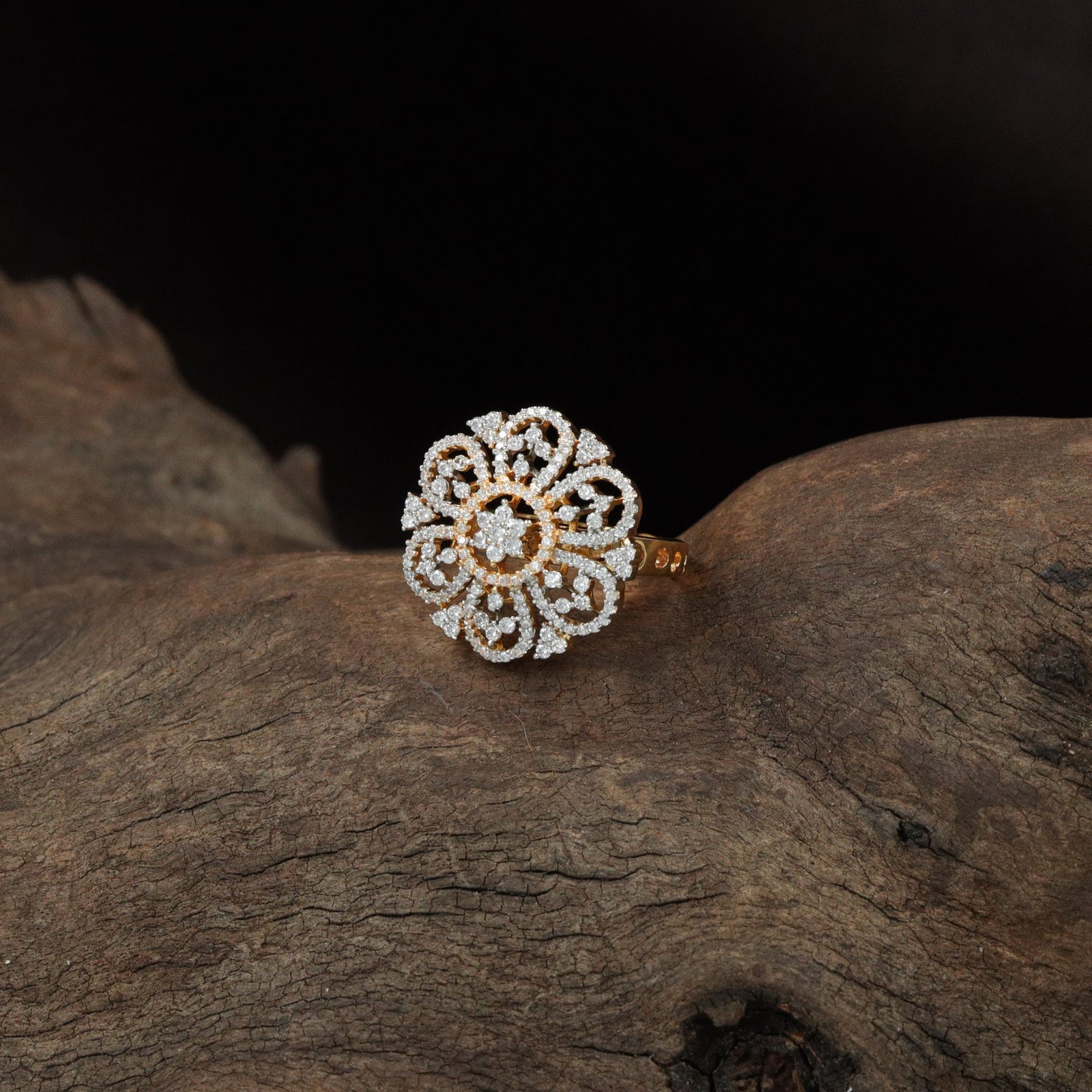 Harmony Bloom Finger Ring with Structured Scroll Formation