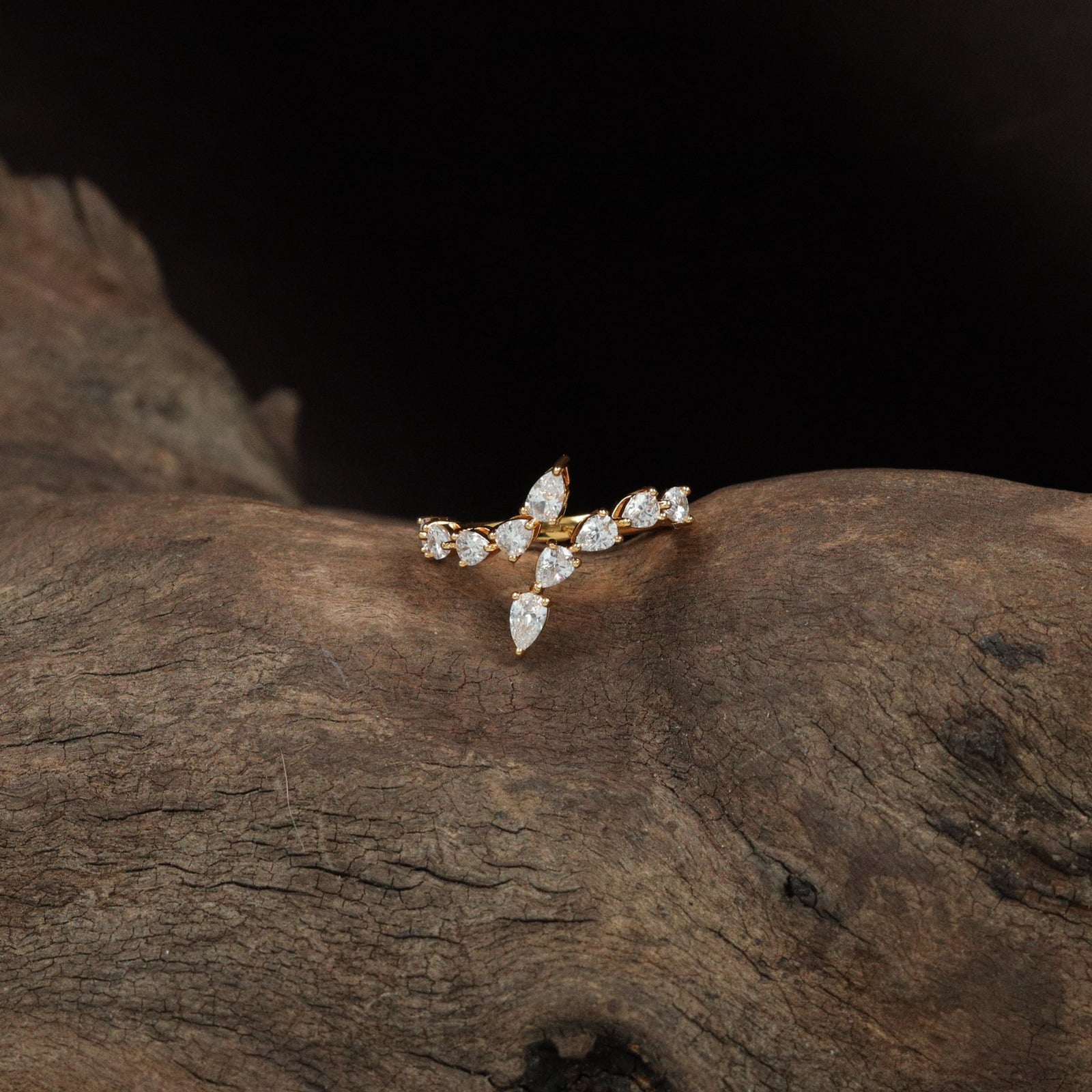 Muse Branch Finger Ring with Floating Petal Detailing
