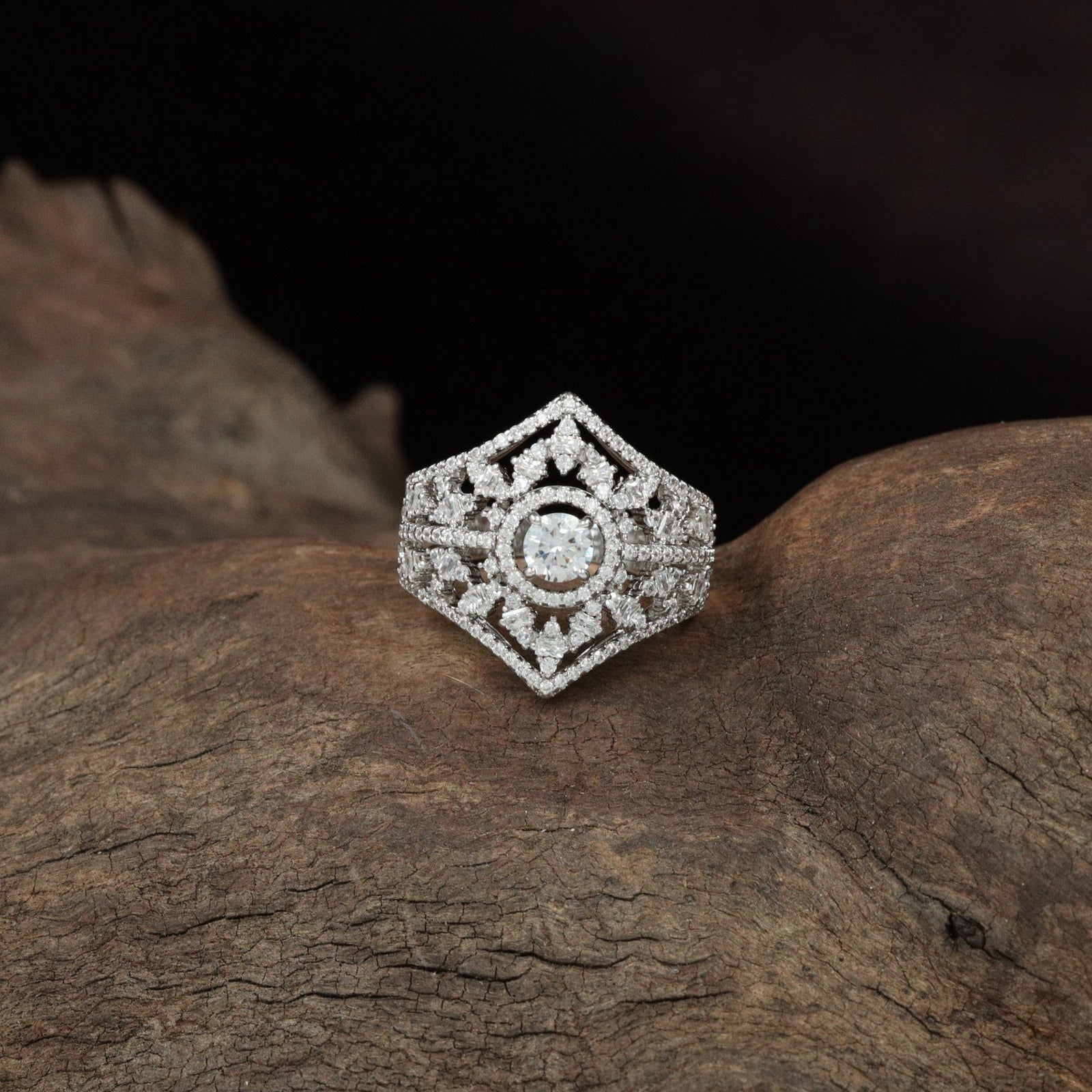 Luxury Geometric Frame Finger Ring with Floral Surface Work