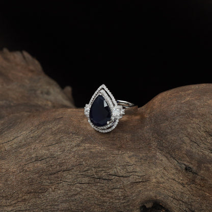Apex Drop Finger Ring with Pear Halo Layout