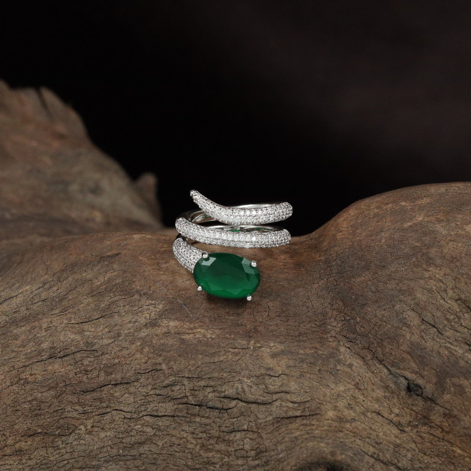 Royal Coil Wrap Finger Ring with Drop Centre Frame
