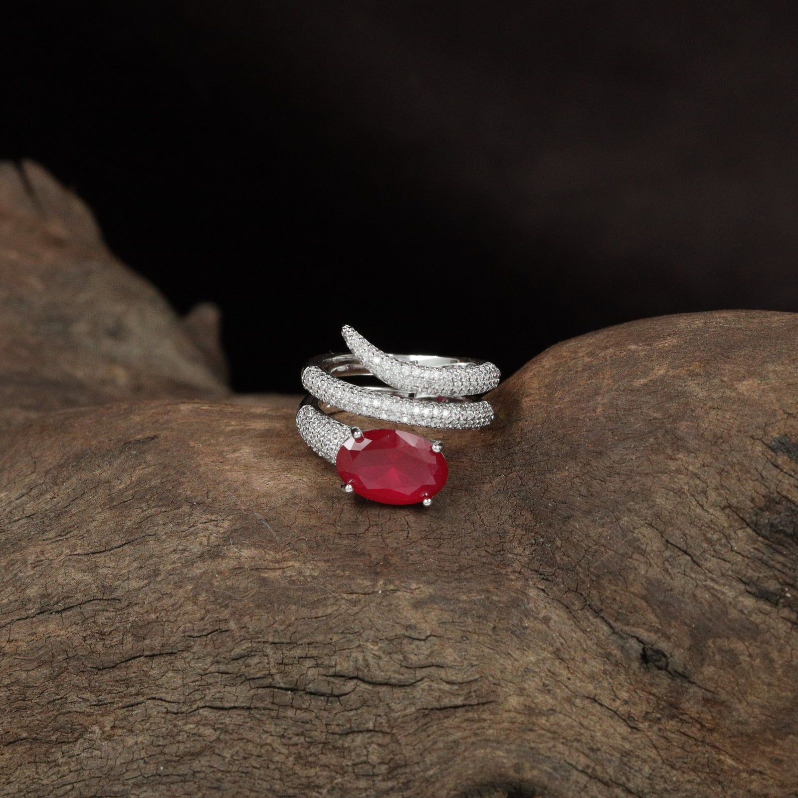 Royal Coil Wrap Finger Ring with Drop Centre Frame