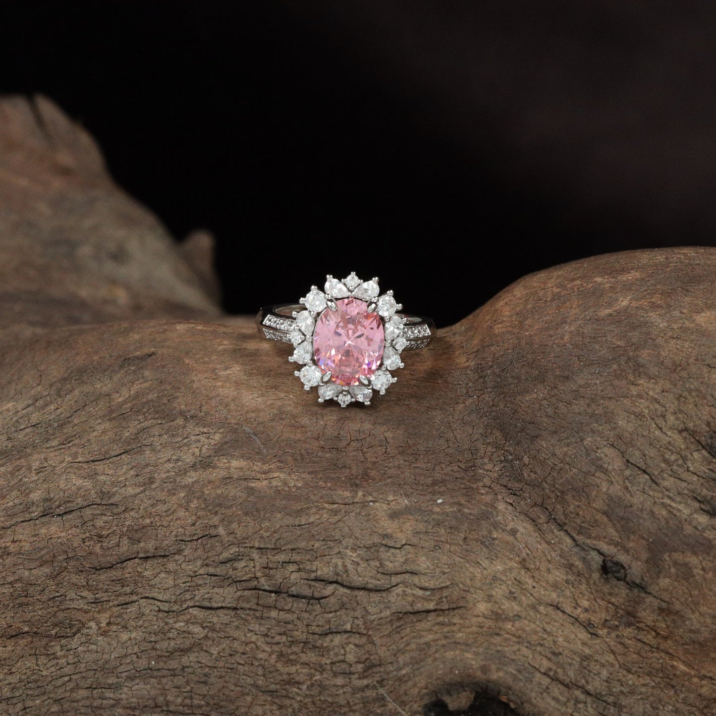 Halo Finger Ring with Oval Floral Border