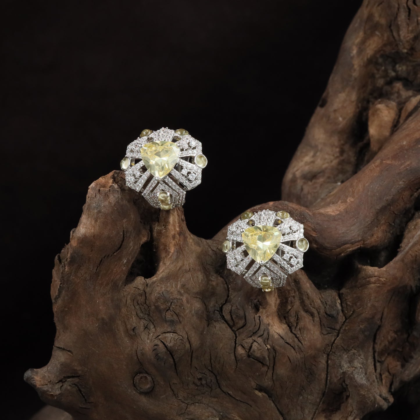 Icon Frame Rhodium Stud with Radiating Line Arrangement