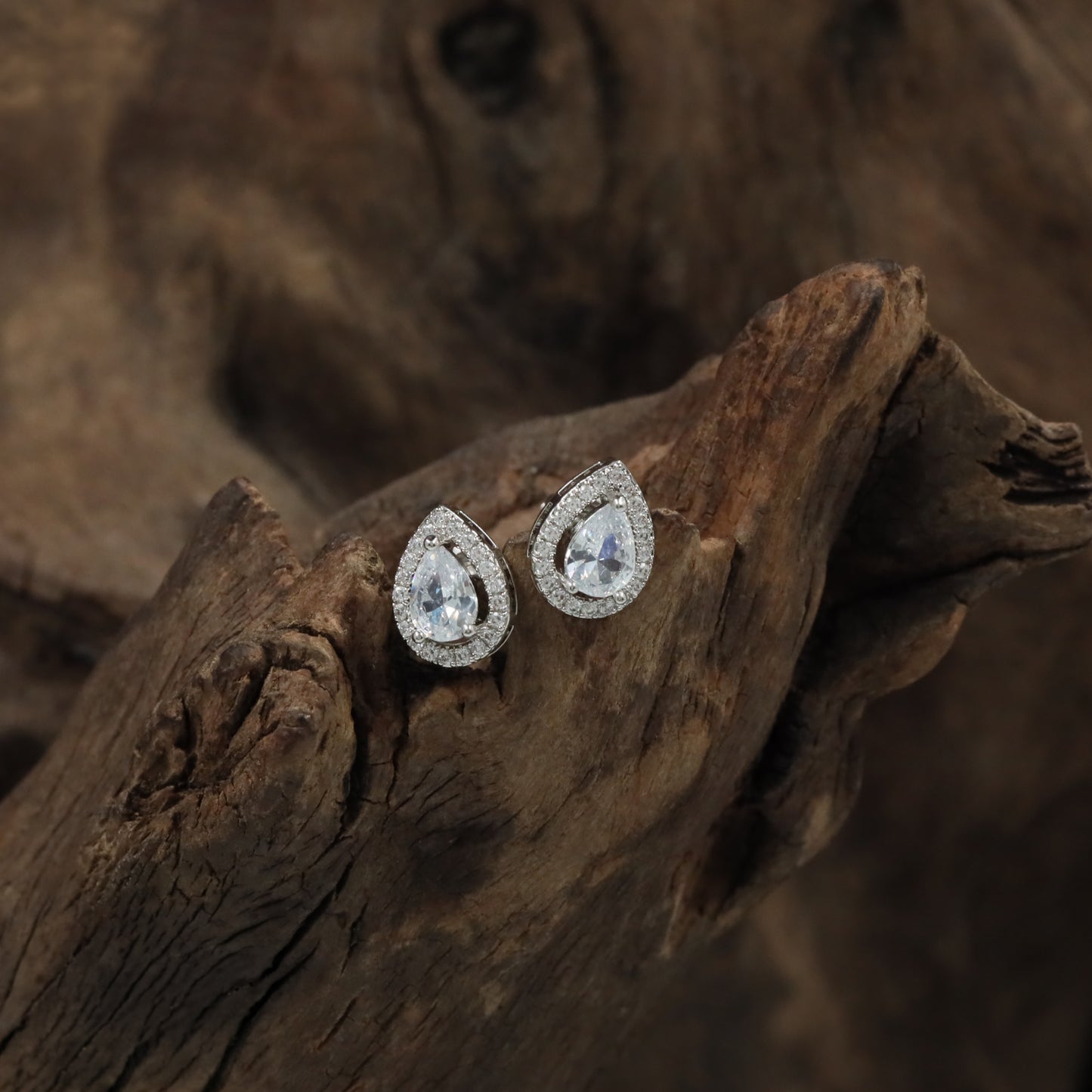 Teardrop Rhodium Stud with Double-Frame Outline and Refined Open Centre