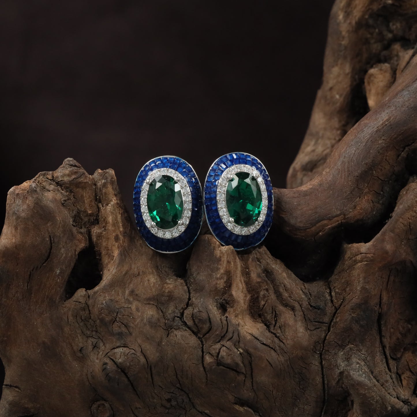 Dazzle Oval Rhodium Stud with Decorative Frame Styling