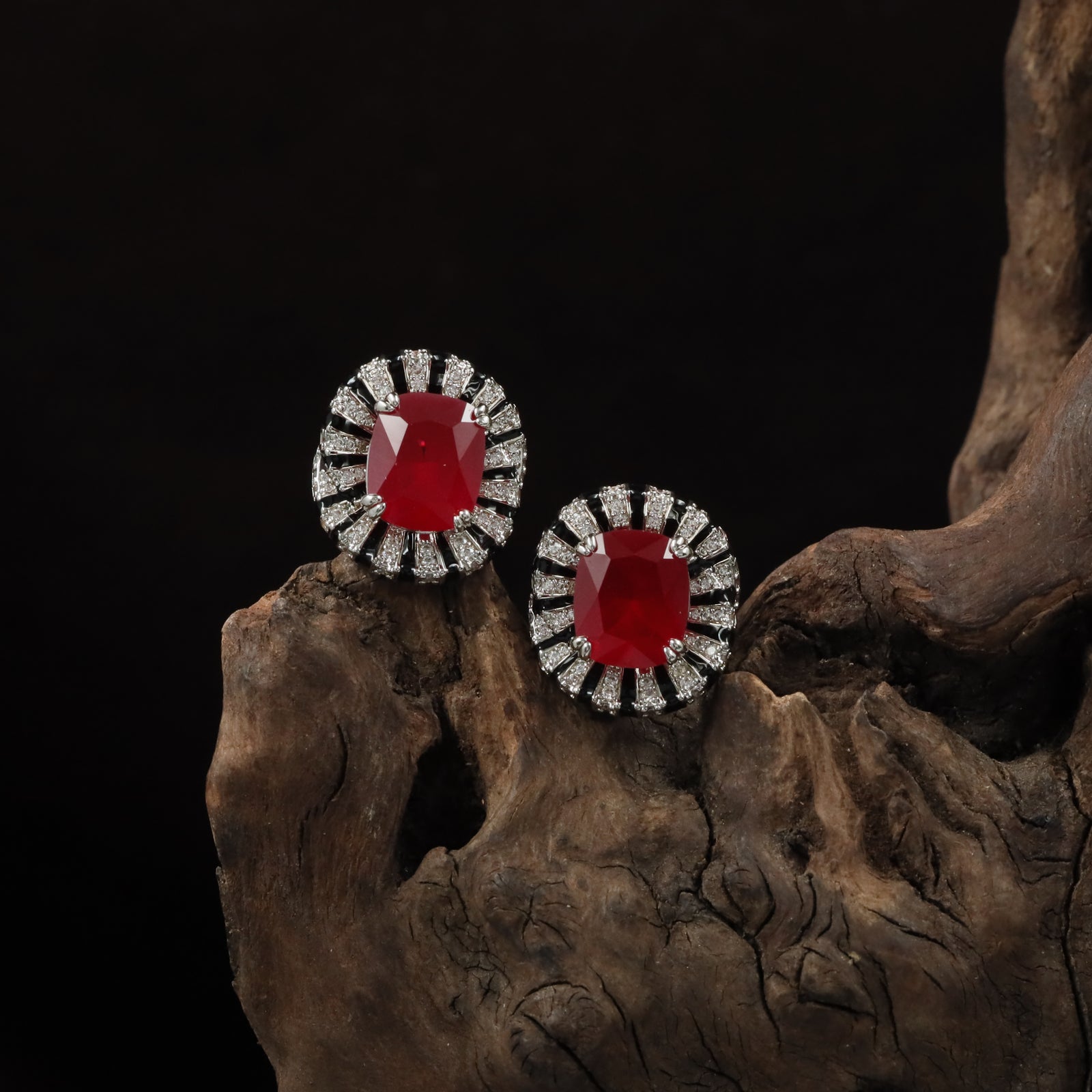 Cavelle Burst Rhodium Stud with Structured Sunray Detailing