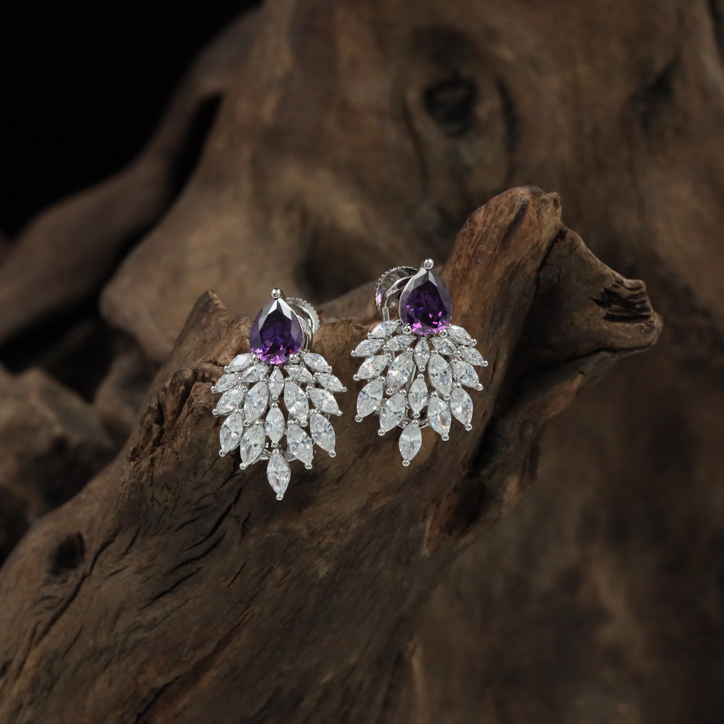 Keystone Leaf Rhodium Stud with Decorative Cluster Styling