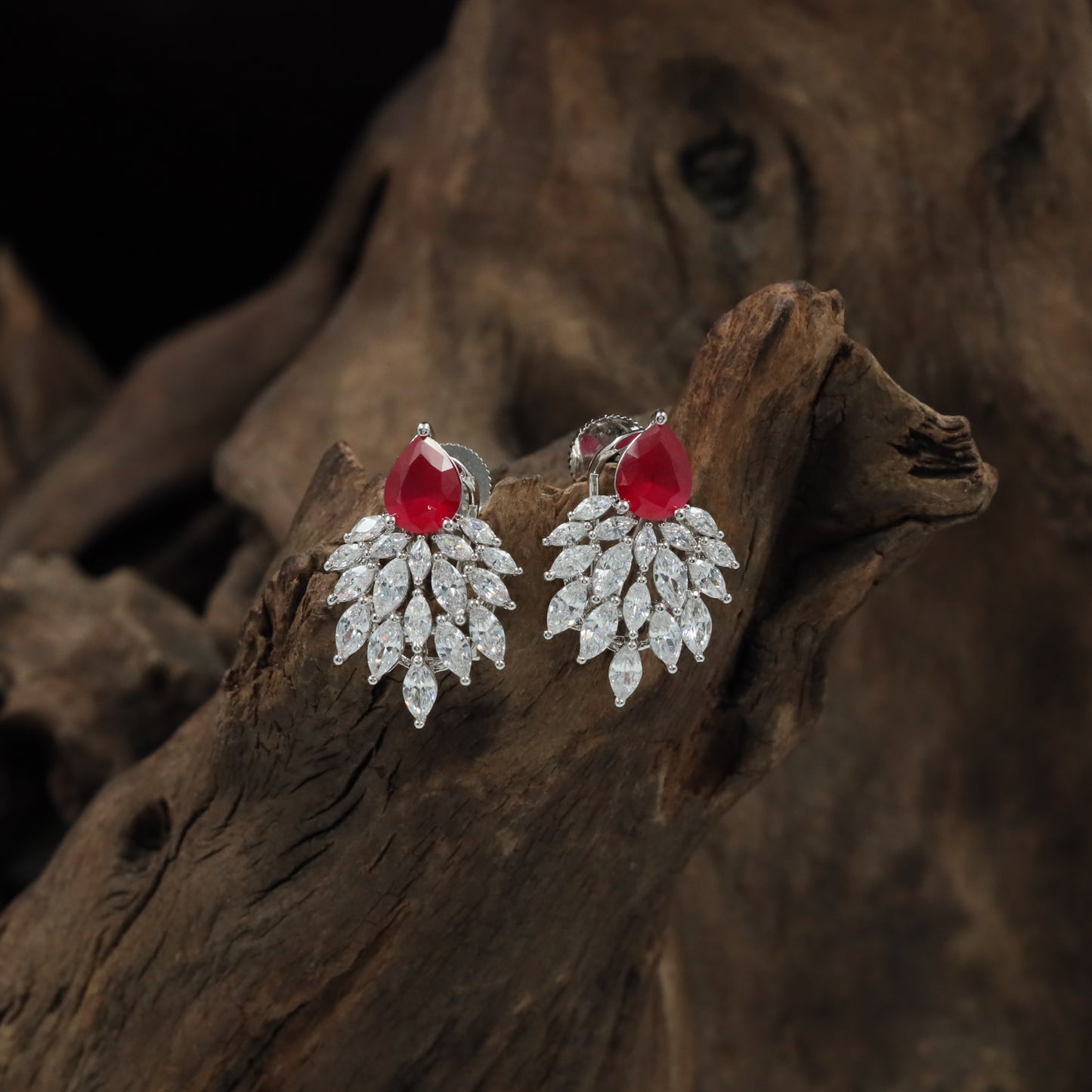 Keystone Leaf Rhodium Stud with Decorative Cluster Styling
