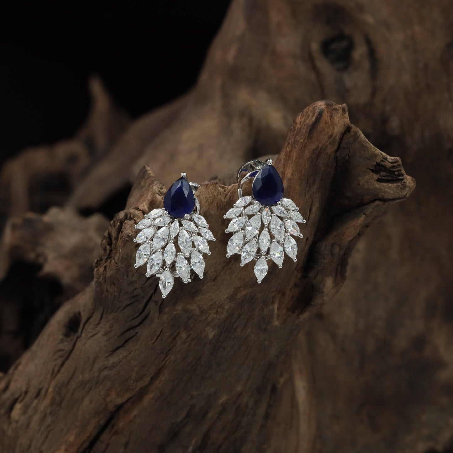 Keystone Leaf Rhodium Stud with Decorative Cluster Styling