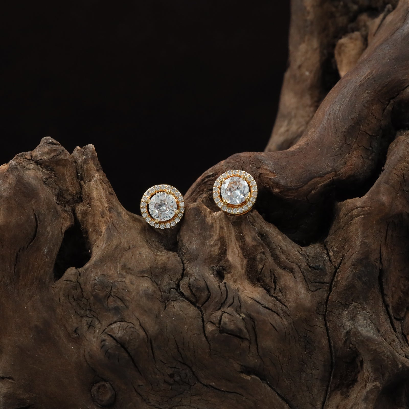 Noble Circle Stud with Structured Halo Styling