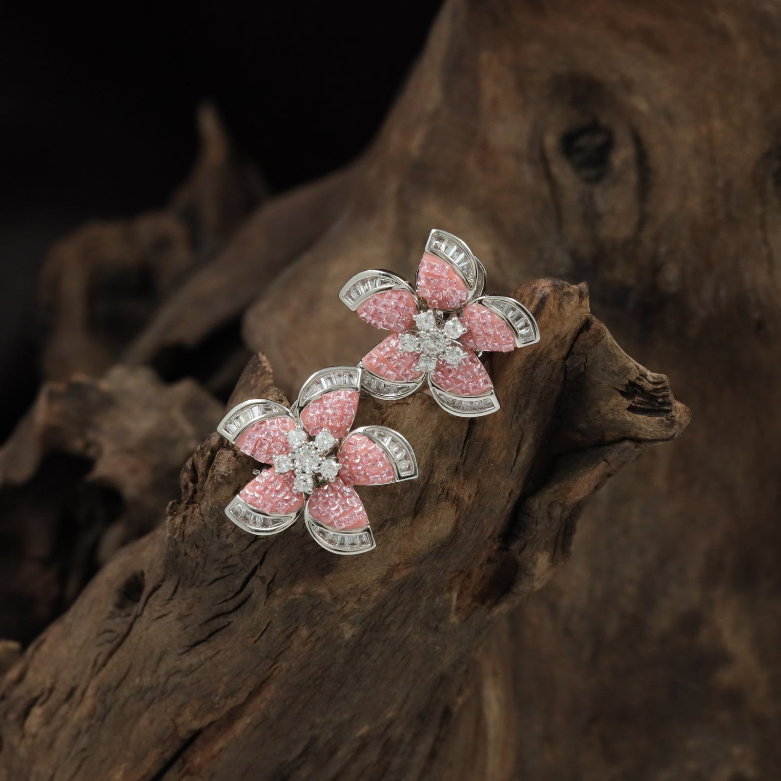 Flower Shape Rhodium Stud with Decorative Border Detailing