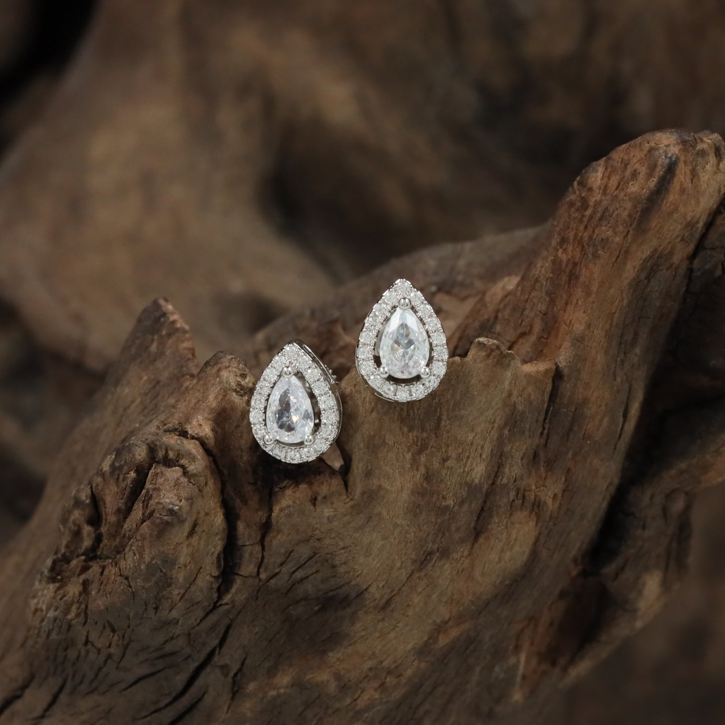 Teardrop Frame Rhodium Stud with Rounded Edge Styling