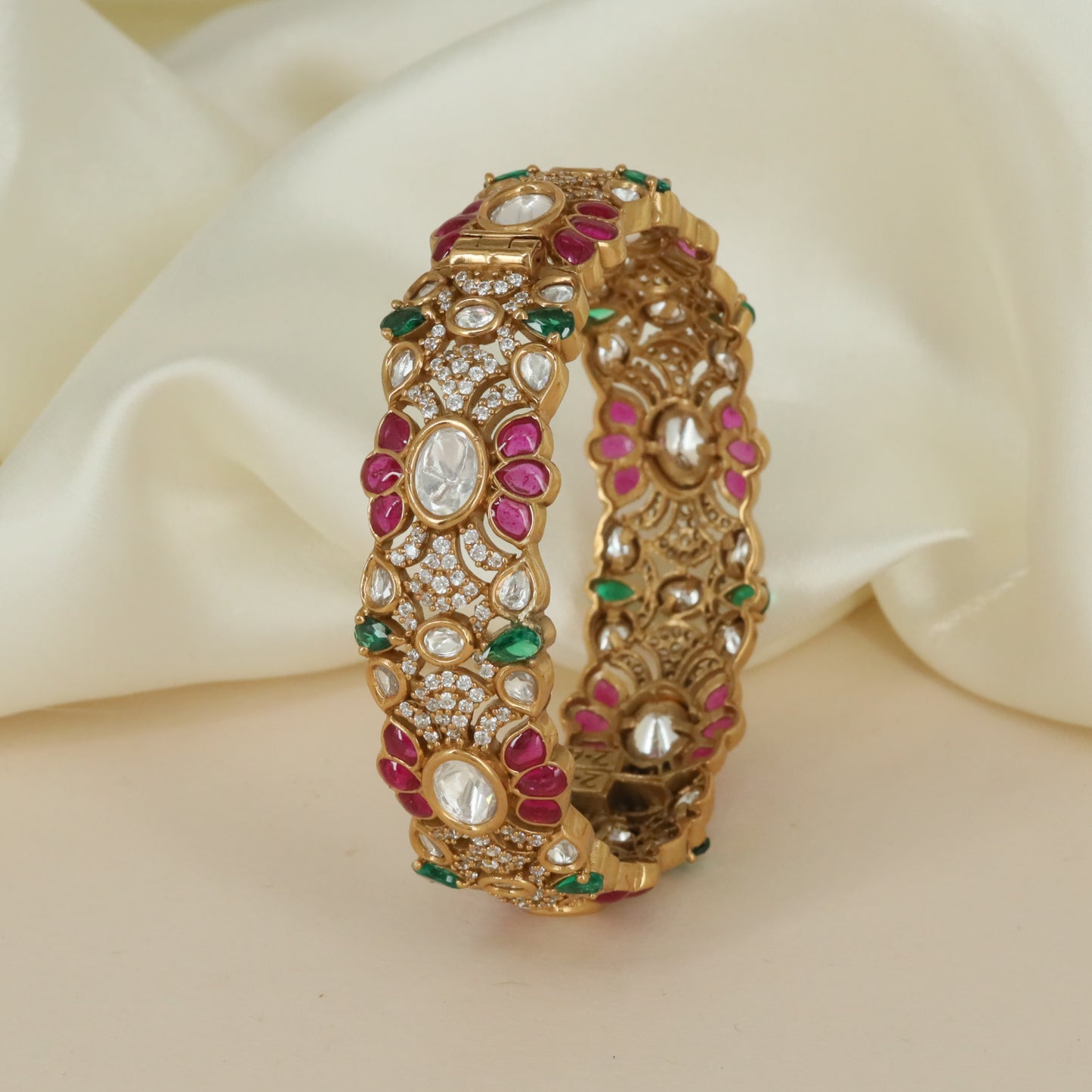 Royal Flower Kundan Kada with Decorative Cluster Arrangement