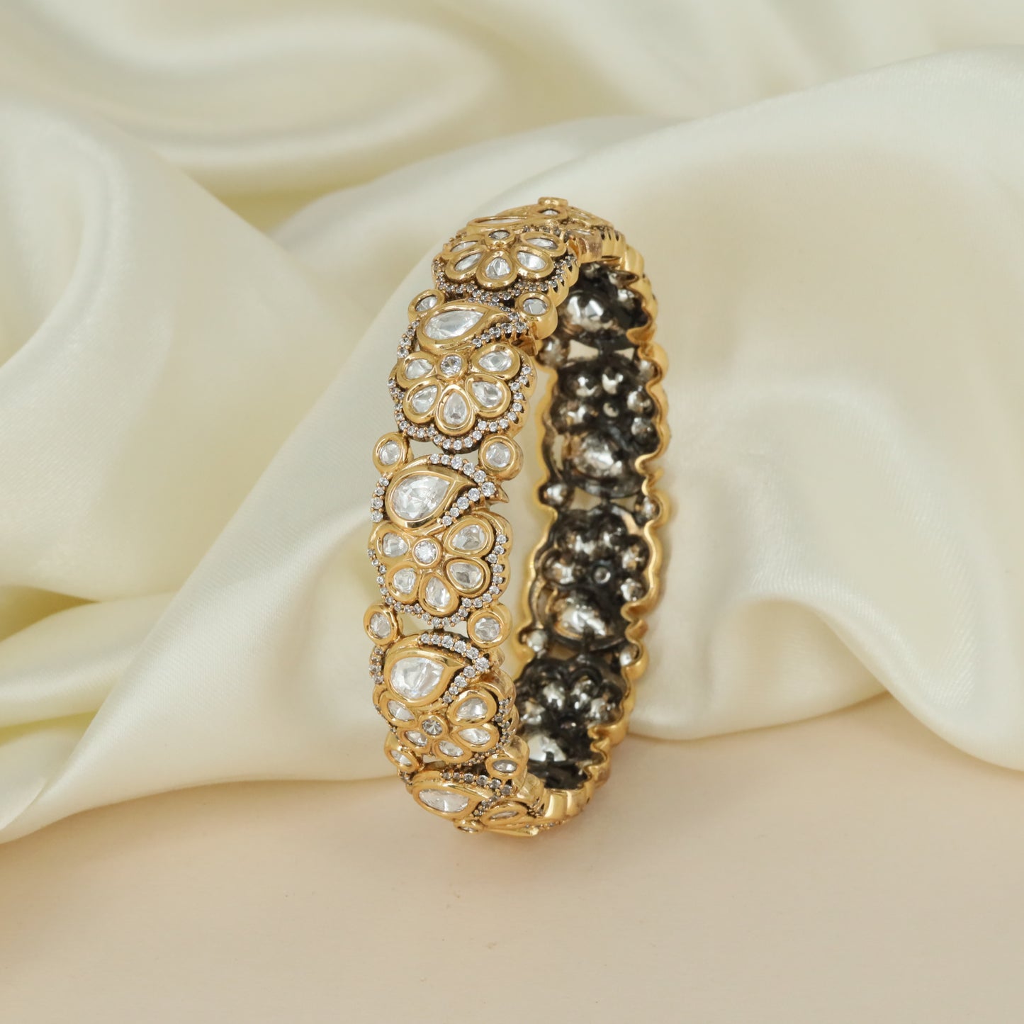 Royal Blossom Kundan Bangles with Decorative Cluster Arrangement