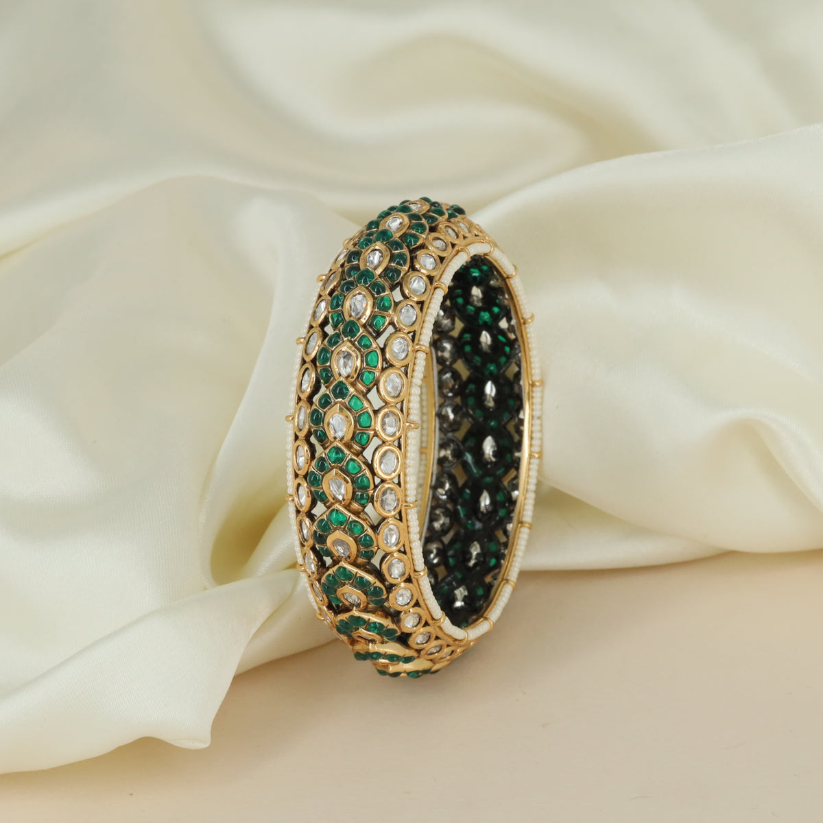 Royal Border Kundan Kada with Layered Pear Styling