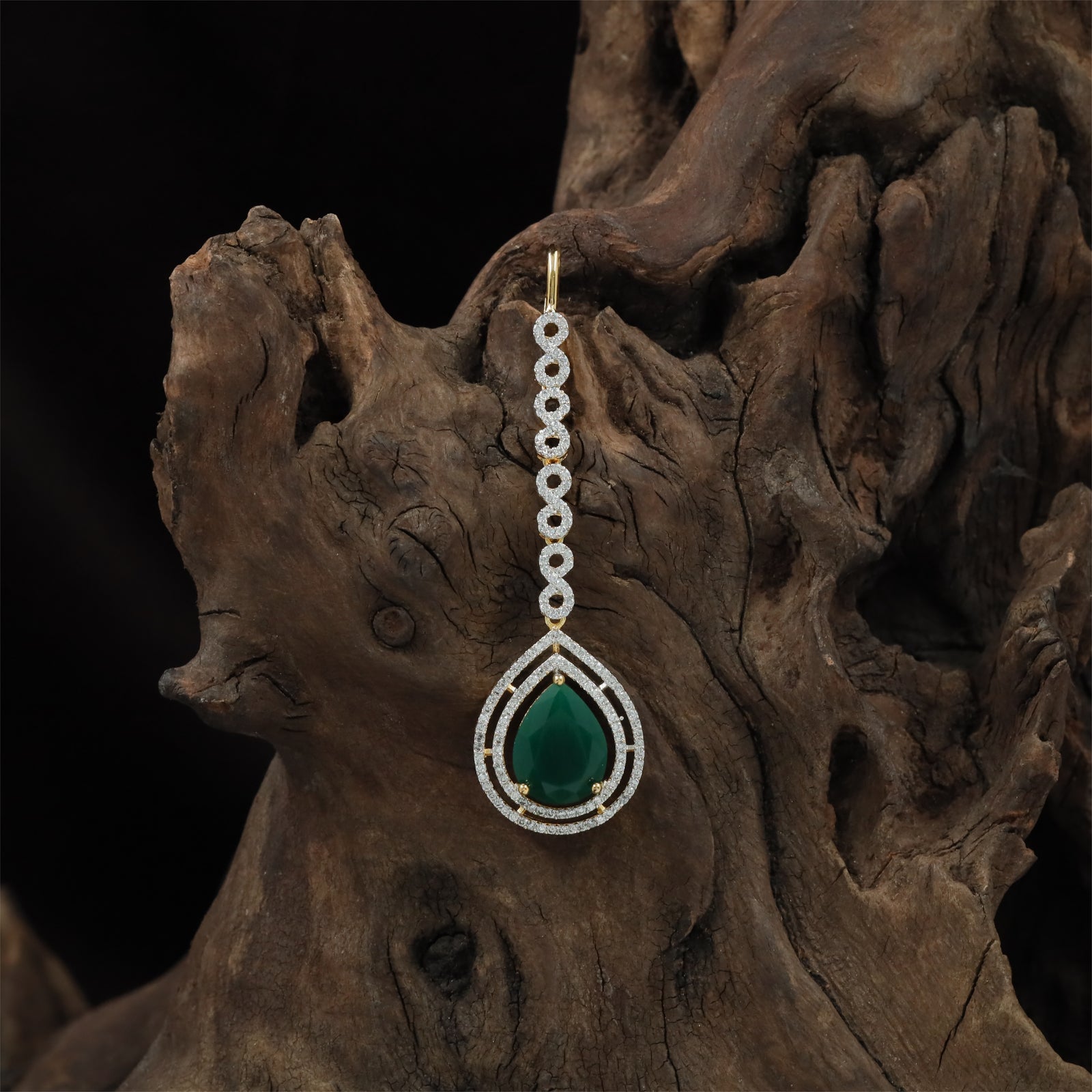 Bridal Pear Shape Gj Tikka with Detailed Frame Layout