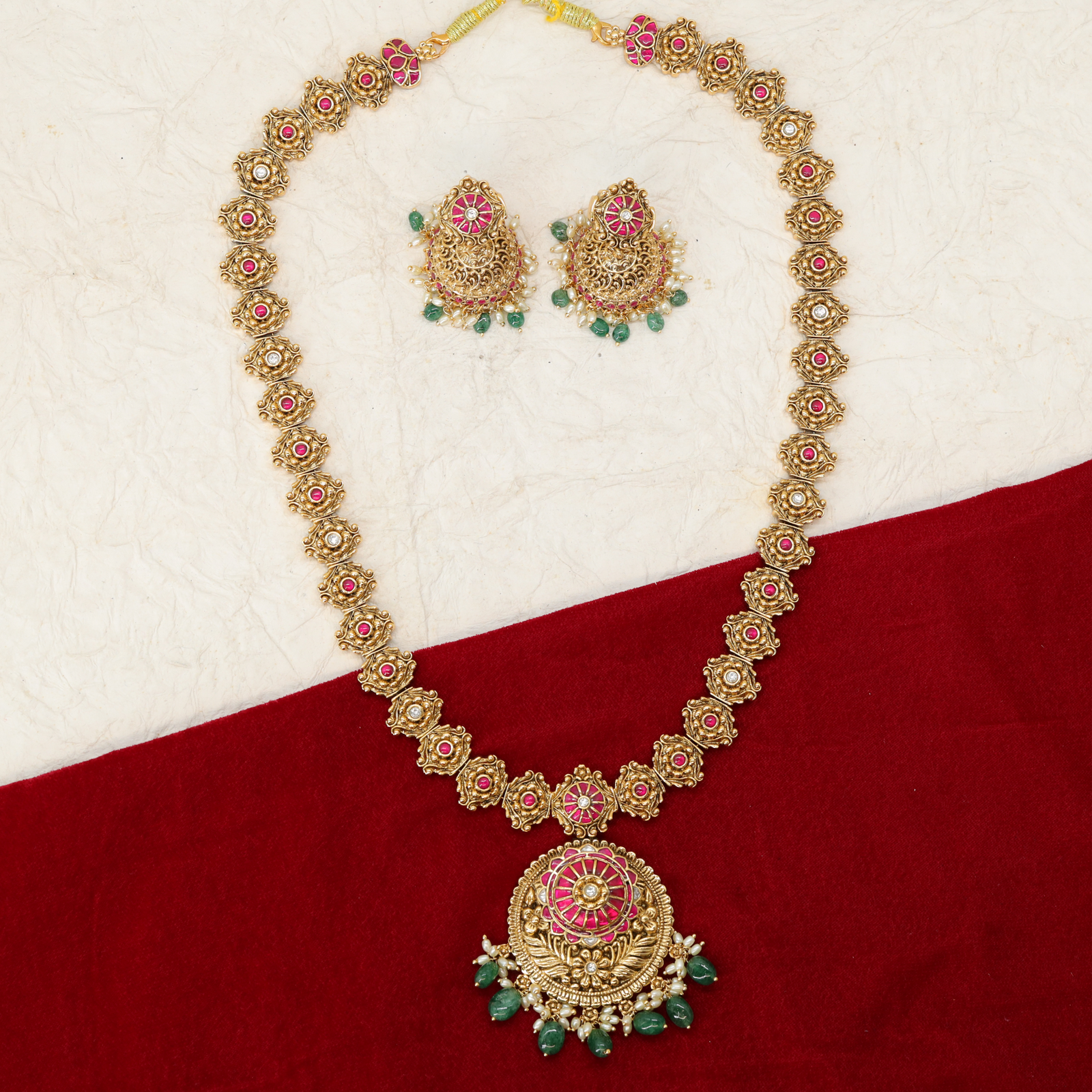 Aarini Floral Link Long Haara with Circular Pendant and Drop Accents