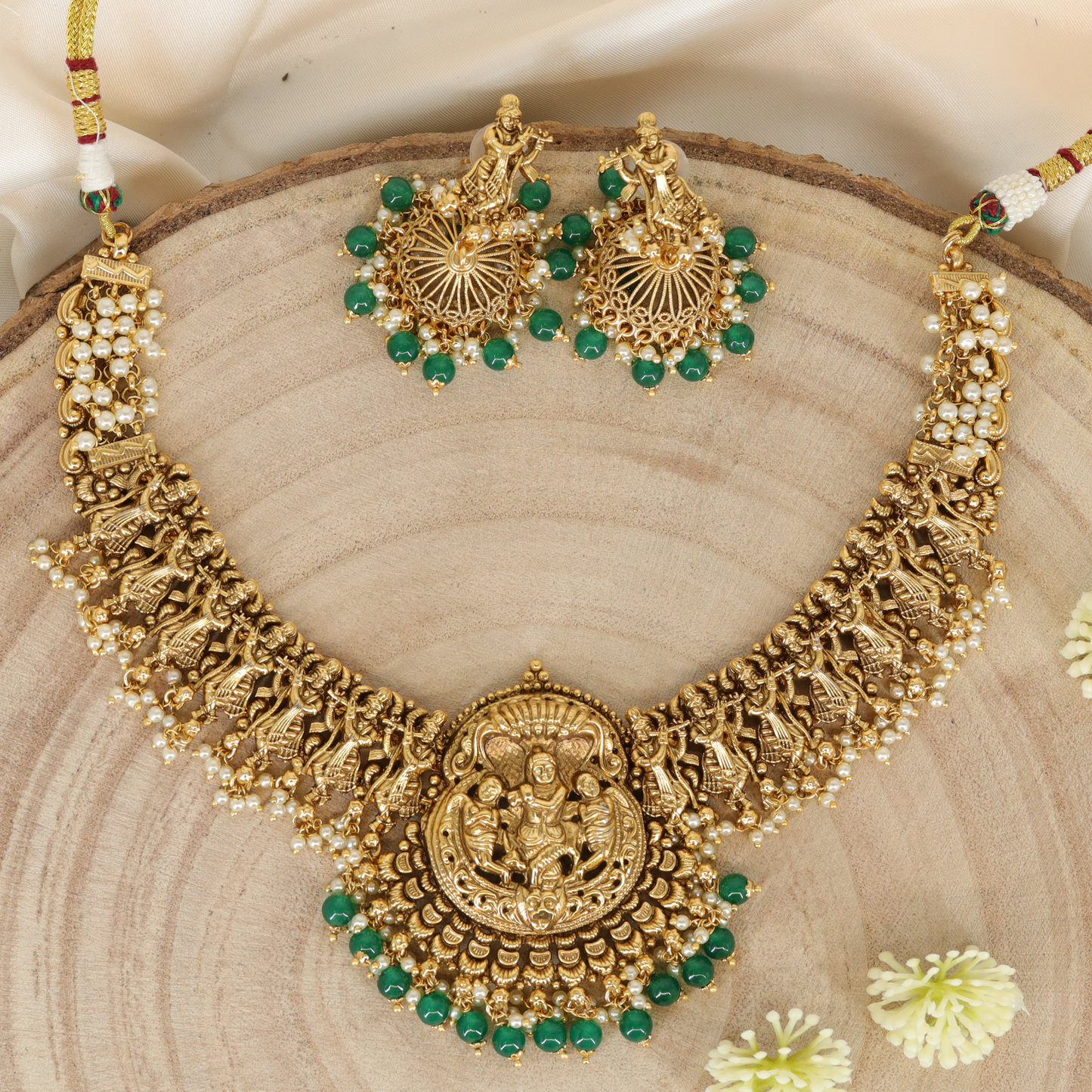 Antique Necklace Y101569