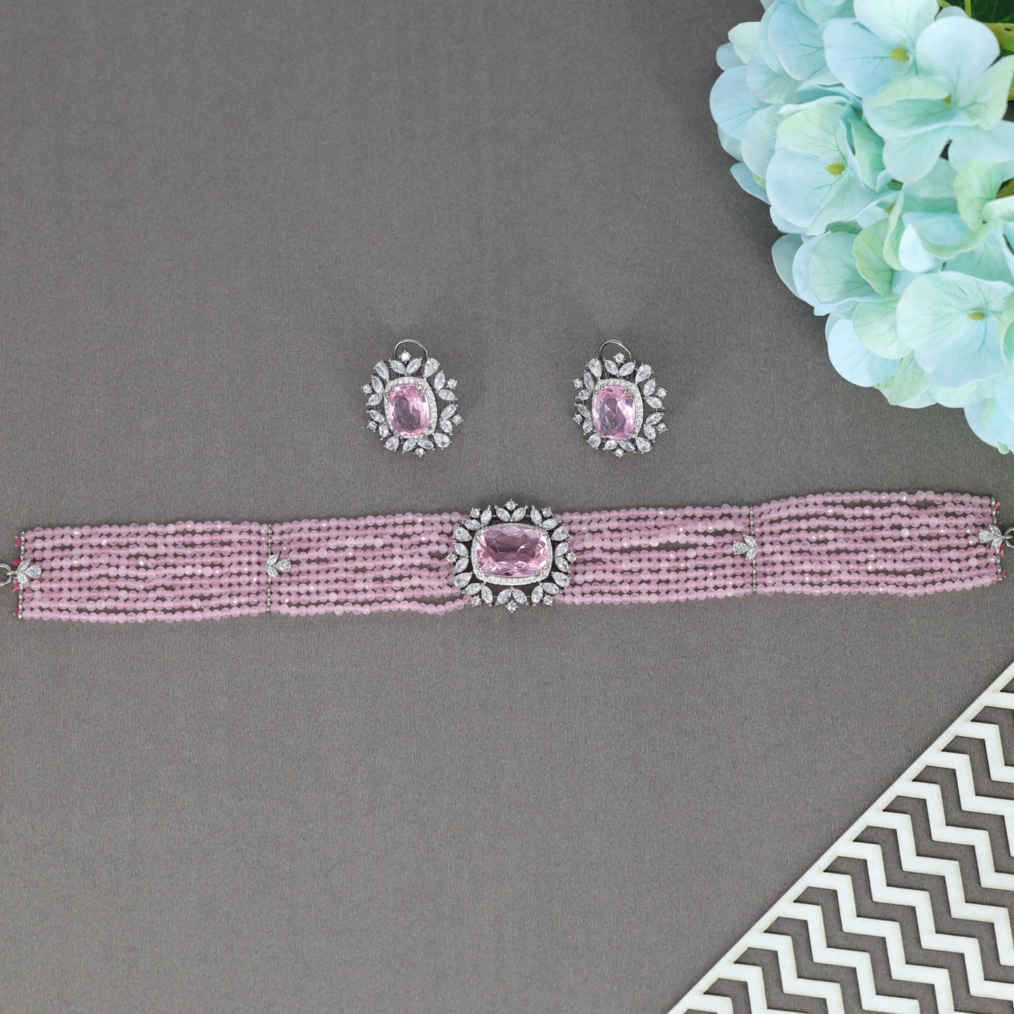 Veloria Delicate Bead Collar Choker with Sculpted Oval Centerpiece