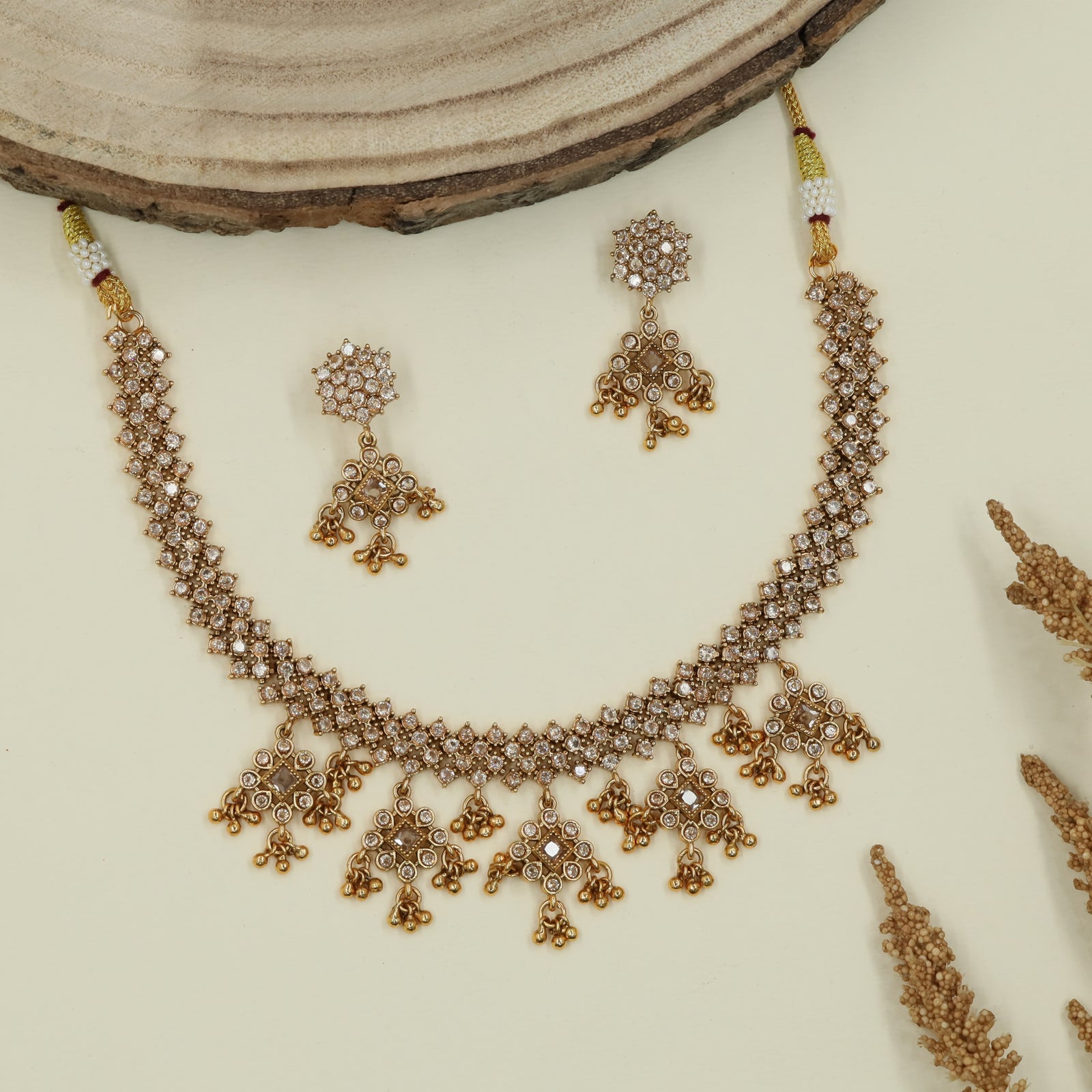 Lattice fringe antique necklace with compact grid band and clustered drop hangings